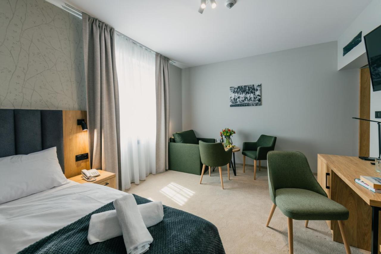 Country Club Zywiec Hotel Spa I Domki Caloroczne Kültér fotó